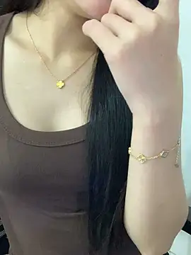 JennyQueen18 online show from May 12, 2026, 5:37 am