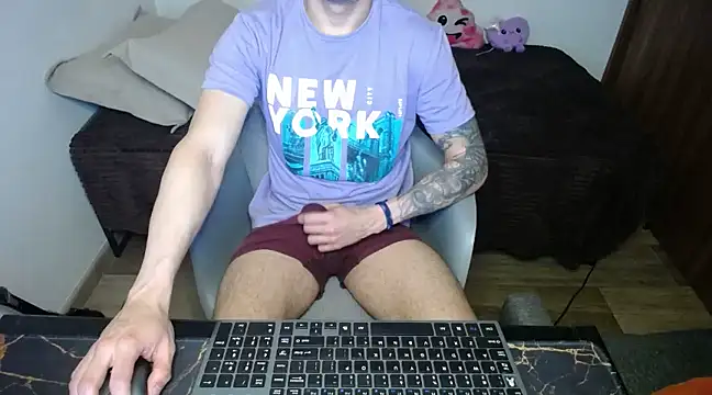 bossking017 online show from February 17, 2025, 11:02 am