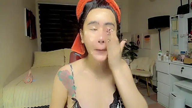 XhotcockcumXts online show from May 7, 2026, 2:17 am
