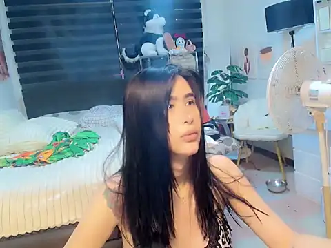 XhotcockcumXts online show from May 8, 2026, 1:55 am