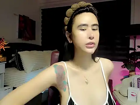 XhotcockcumXts online show from July 8, 2026, 1:32 am