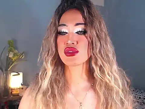 AleinaCroft online show from December 5, 2025, 2:42 am