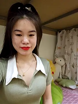 Baby-ladytits2025 online show from December 20, 2025, 4:47 pm