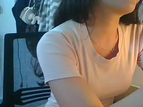 Linzly online show from September 19, 2025, 3:08 am