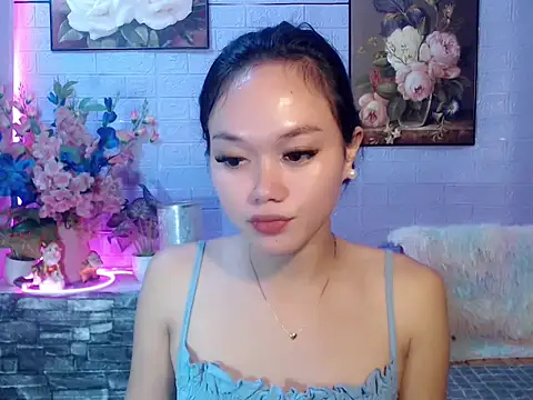 sexybabewarrior online show from July 18, 2026, 8:23 pm
