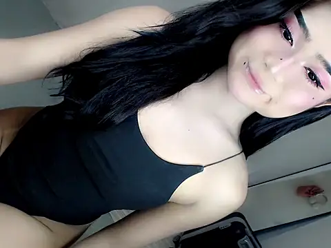 itsmekianna online show from April 30, 2026, 5:41 pm