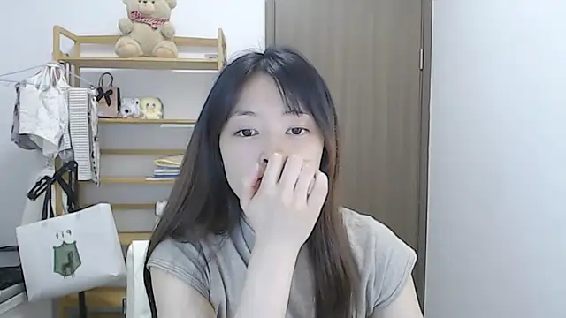 Mimi-cnbaby online show from May 2, 2026, 1:05 pm