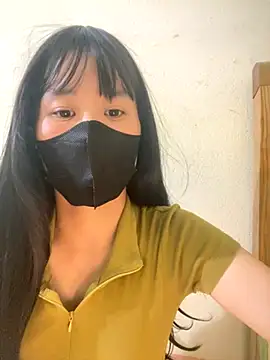 Snapshot of Lucy217 chatting on September 22, 2025, 1:24 pm Lucy217 online show from September 22, 2025, 1:24 pm