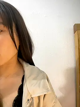 Lucy217 online show from November 18, 2025, 12:53 pm