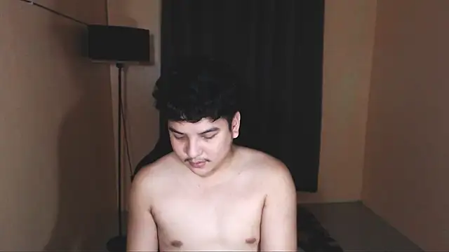 Snapshot of Prince_Killian chatting on November 5, 2025, 5:35 pm Prince Killian online show from November 5, 2025, 5:35 pm