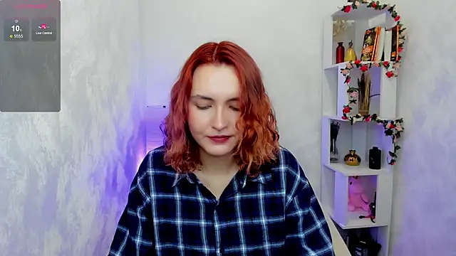Snapshot of Elis_Cherry chatting on September 10, 2025, 1:49 am Elis Cherry online show from September 10, 2025, 1:49 am