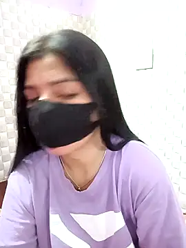 Snapshot of Hot_Jaanvi_ chatting on October 20, 2025, 5:35 pm Hot Jaanvi  online show from October 20, 2025, 5:35 pm