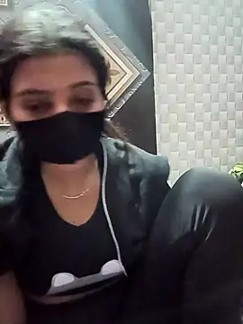 Hot Jaanvi  online show from December 3, 2025, 4:05 pm