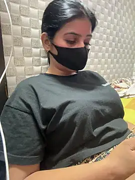Hot Jaanvi  online show from May 3, 2026, 6:03 pm