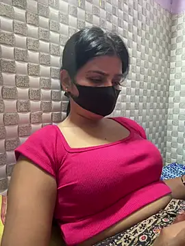 Hot Jaanvi  online show from June 1, 2026, 6:20 pm