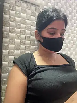 Hot Jaanvi  online show from June 14, 2026, 4:47 am