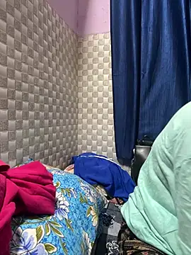 Hot Jaanvi  online show from July 14, 2026, 3:44 am