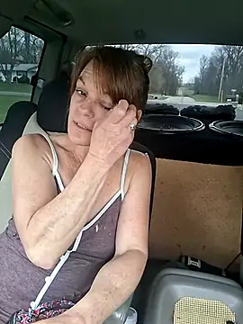 Snapshot of JaimeRhett chatting on April 3, 2026, 4:05 pm JaimeRhett online show from April 3, 2026, 4:05 pm