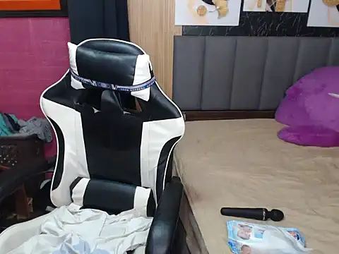 Raffa ella69 online show from March 19, 2026, 8:07 am