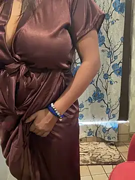 prisha944 online show from May 11, 2026, 4:40 am