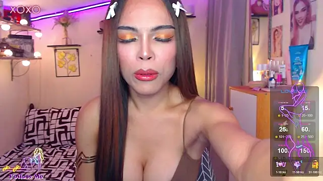 izabella moore online show from March 11, 2026, 4:07 am