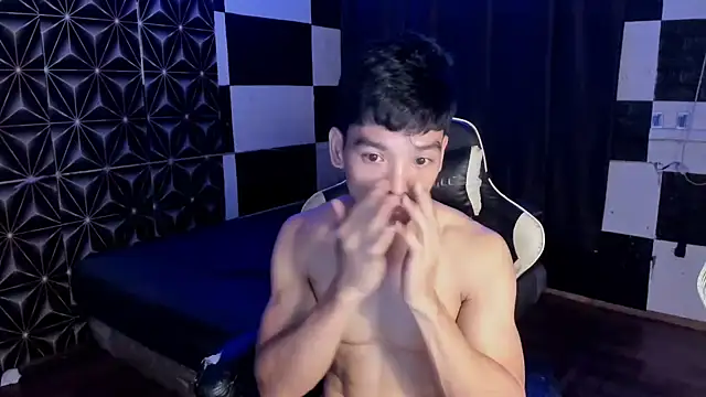 AsianHotBODYY online show from October 27, 2025, 9:35 am