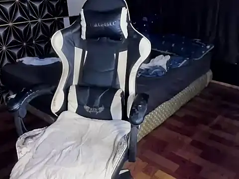 AsianHotBODYY online show from November 23, 2025, 7:19 am