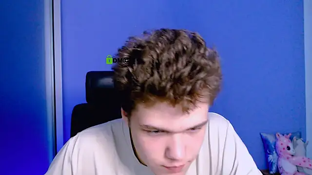 Snapshot of lucas_long_ chatting on September 24, 2025, 1:03 pm lucas long  online show from September 24, 2025, 1:03 pm