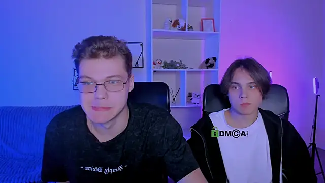 Snapshot of lucas_long_ chatting on October 10, 2025, 7:35 pm lucas long  online show from October 10, 2025, 7:35 pm