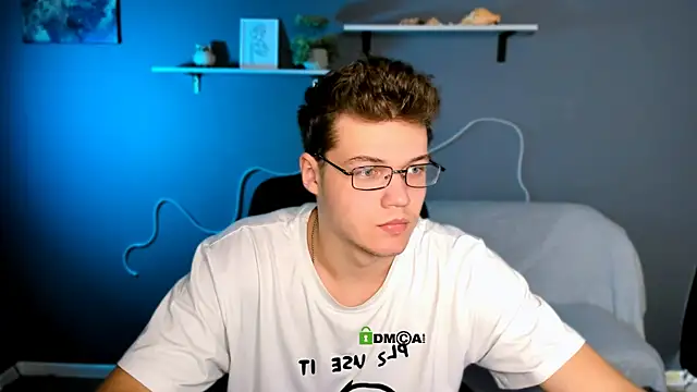 Snapshot of lucas_long_ chatting on October 20, 2025, 8:48 am lucas long  online show from October 20, 2025, 8:48 am