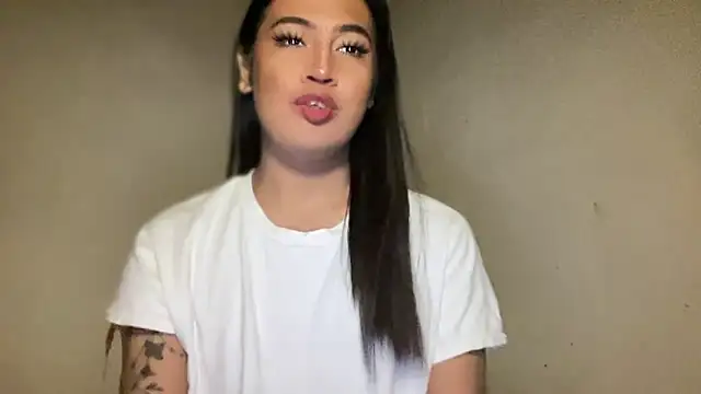 fallon empress143 online show from September 16, 2025, 9:16 pm