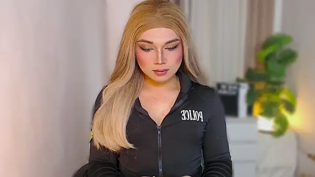 Snapshot of Samantha_Millerxxx chatting on March 14, 2026, 6:30 am Samantha Millerxxx online show from March 14, 2026, 6:30 am