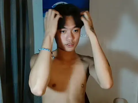 ur little secret online show from December 15, 2025, 3:05 pm