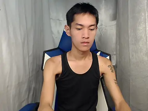 Snapshot of riks_tyler chatting on May 5, 2026, 9:12 pm riks tyler online show from May 5, 2026, 9:12 pm