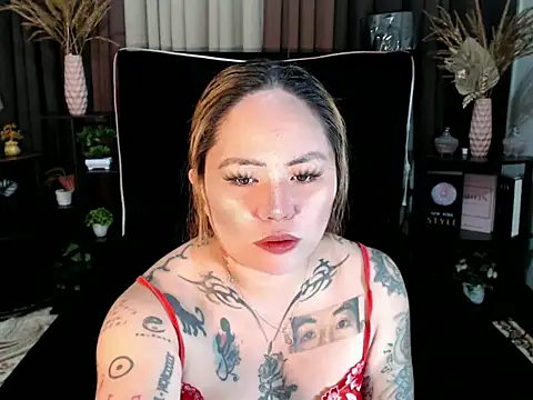 EstellaStarXxx online show from May 6, 2026, 2:40 am