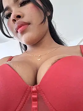 Snapshot of Michell_em chatting on February 14, 2026, 6:59 pm Michell em online show from February 14, 2026, 6:59 pm