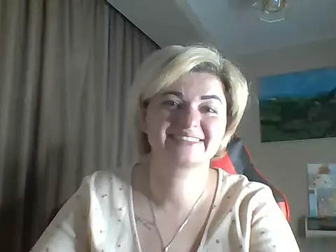 Wymini online show from September 10, 2025, 8:31 pm