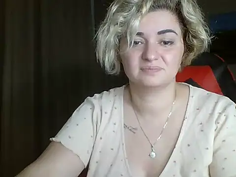 Snapshot of Wymini chatting on September 18, 2025, 8:55 pm Wymini online show from September 18, 2025, 8:55 pm