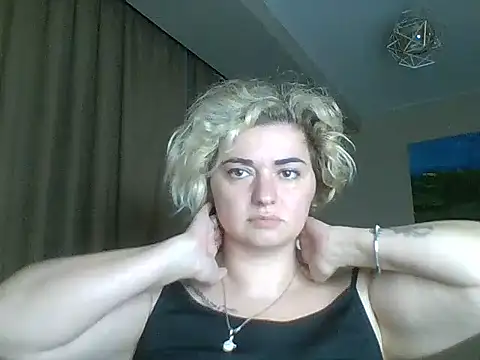 Snapshot of Wymini chatting on September 19, 2025, 9:15 pm Wymini online show from September 19, 2025, 9:15 pm