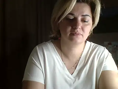 Snapshot of Wymini chatting on September 30, 2025, 10:48 pm Wymini online show from September 30, 2025, 10:48 pm