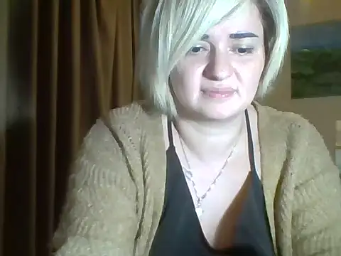 Snapshot of Wymini chatting on October 19, 2025, 9:04 pm Wymini online show from October 19, 2025, 9:04 pm