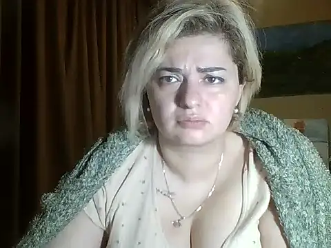 Snapshot of Wymini chatting on October 26, 2025, 9:53 pm Wymini online show from October 26, 2025, 9:53 pm