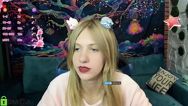 Snapshot of Olisa_fox chatting on September 14, 2025, 7:02 pm Olisa fox online show from September 14, 2025, 7:02 pm