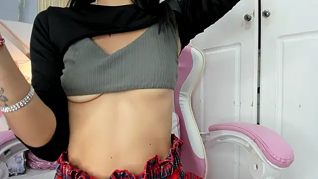 Snapshot of Mhia_Sweet_ chatting on September 30, 2025, 2:00 pm Mhia Sweet online show from September 30, 2025, 2:00 pm