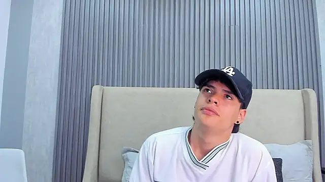 BenitoSaenz online show from September 17, 2025, 12:18 pm