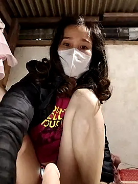 Baby-sexyass96 online show from November 24, 2025, 9:36 pm