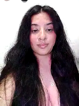 VALENTINA ROUSE  online show from November 24, 2025, 3:45 pm