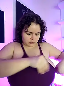 SeleneLuminari8 online show from April 30, 2026, 2:34 pm