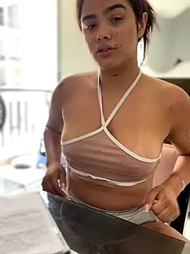 Kaily Sweet16 online show from September 29, 2025, 4:34 pm