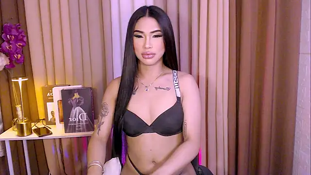 Megan sativa online show from November 20, 2025, 8:03 am